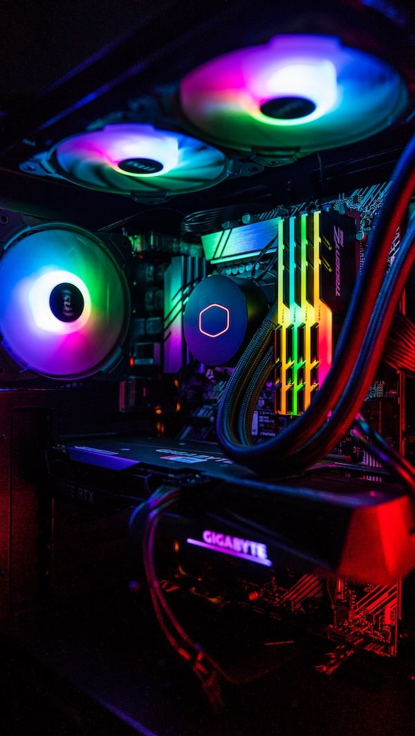 Pourquoi ne Faut-il pas éteindre son PC avec le bouton ?